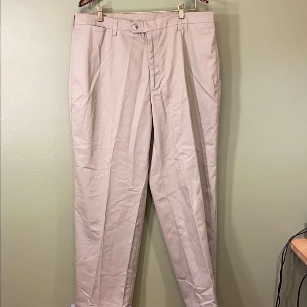Savage motion 38wx29l khaki pants
